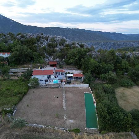 Villa Zrinka **** Svinisce Zewnętrze zdjęcie