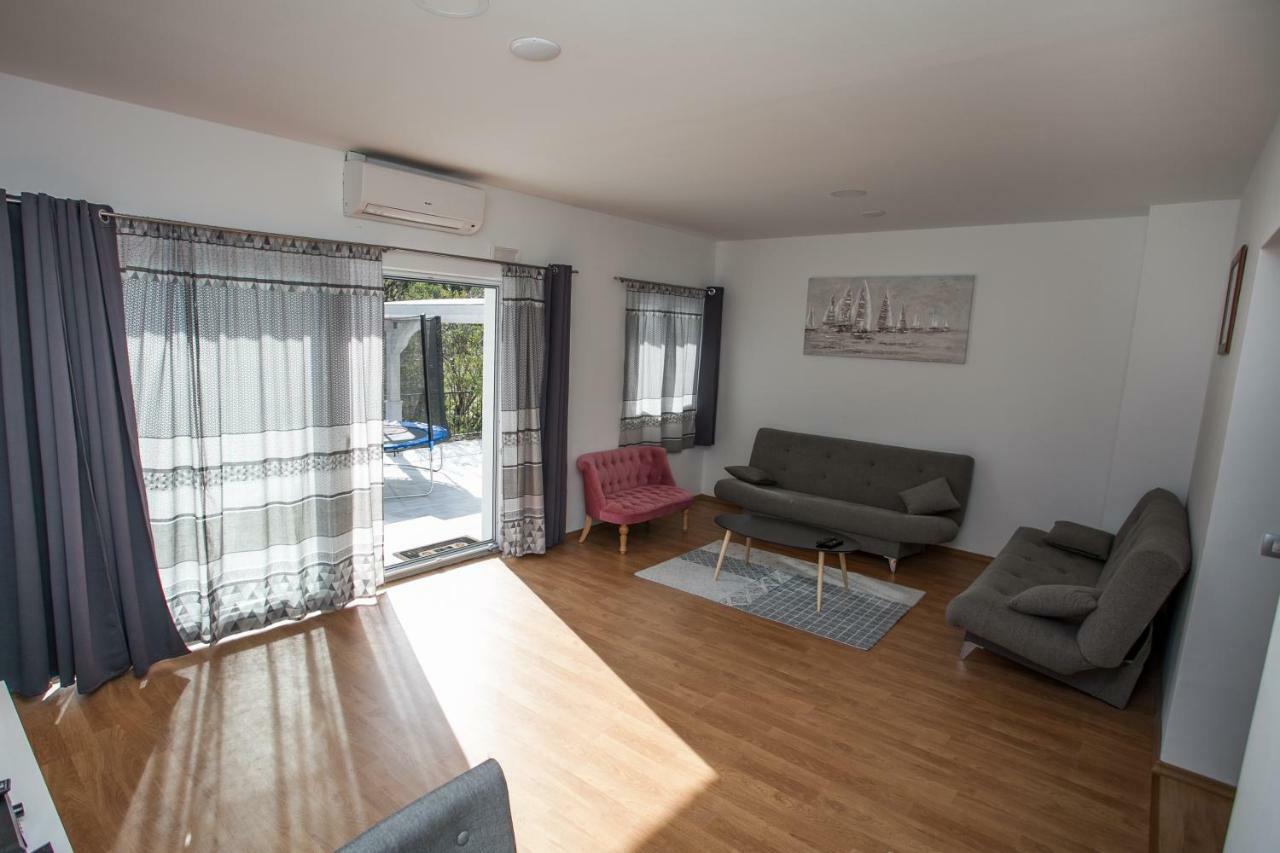 Villa Zrinka **** Svinisce Zewnętrze zdjęcie