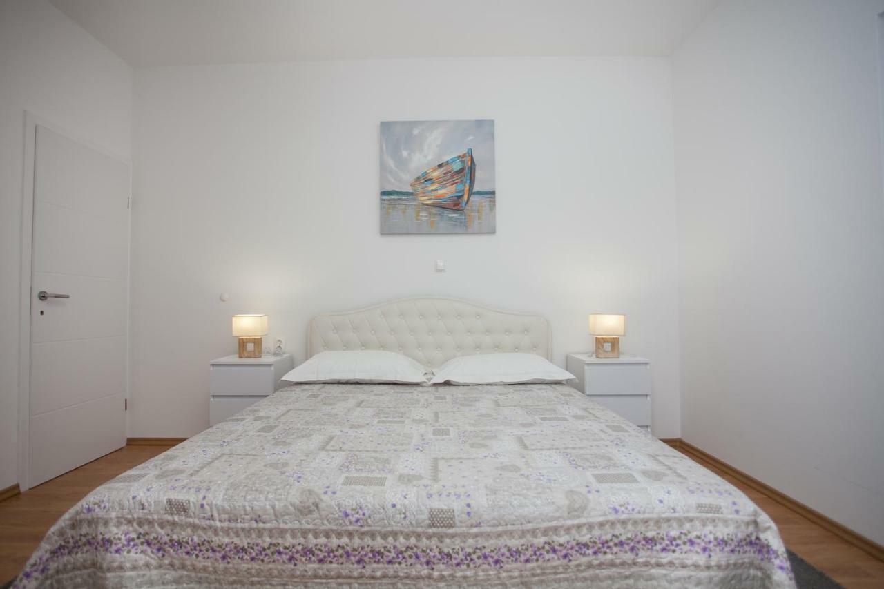 Villa Zrinka **** Svinisce Zewnętrze zdjęcie